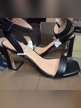 Linea Paolo Eden Black Leather Block Heel Sandals Size 6.5 NIB